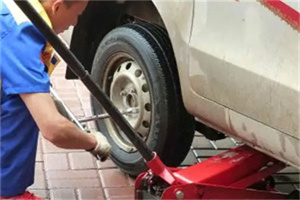 东兴区附近拖车24小时服务热线电话